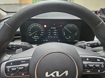 Kia K5 2025, 21962 км, за 11500.59 USD