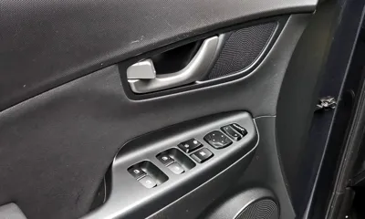 Hyundai Kona 2018, 105819 км, за 9602.64 USD - фото 19