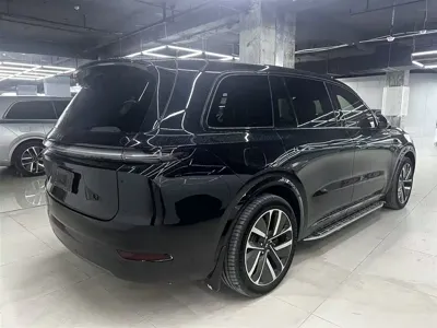Li Auto Li L9 2024, 31000 км, за 39728.48 USD