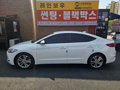 Hyundai Avante 2018, 122553 км, за 5244.85 USD - фото 8