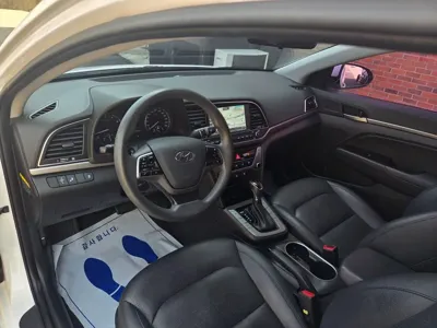 Hyundai Avante 2018, 122553 км, за 5244.85 USD - фото 12