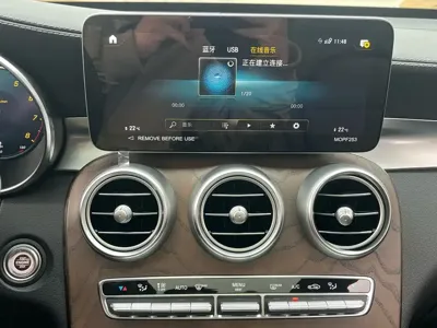 Mercedes-Benz GLC 2022, 98000 км, за 27144.41 USD