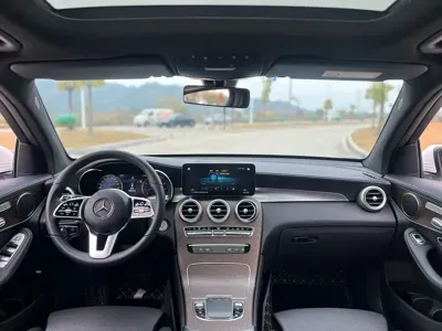 Mercedes-Benz GLC 2022, 98000 км, за 27013.26 USD - фото 9