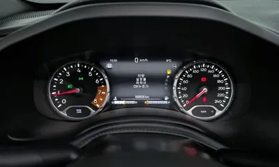 Jeep Renegade 2019, 66806 км, за 10655.75 USD - фото 8