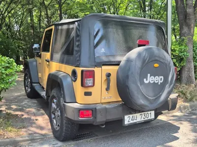 Jeep Wrangler 2014, 67226 км, за 13456.74 USD