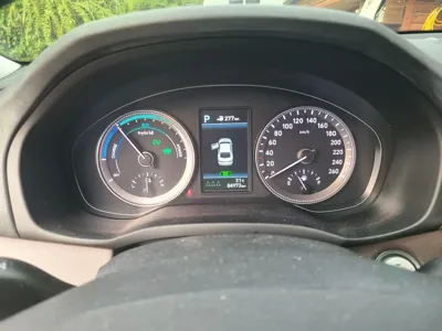Hyundai Grandeur 2018, 84973 км, за 11815.68 USD - фото 8