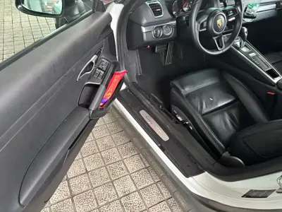 Porsche Cayman 2015, 110000 км, за 19113.81 USD