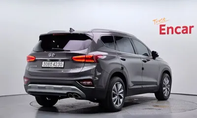 Hyundai Santafe 2019, 138056 км, за 9124.33 USD