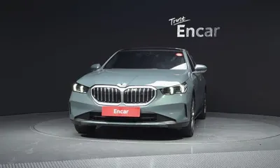 BMW 5-Series 2024, 61727 км, за 35512.67 USD