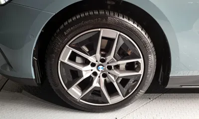 BMW 5-Series 2024, 61727 км, за 35512.67 USD