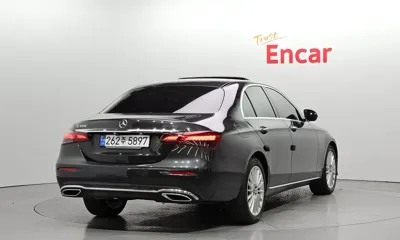 Mercedes-Benz E-Class 2021, 57408 км, за 24090.85 USD