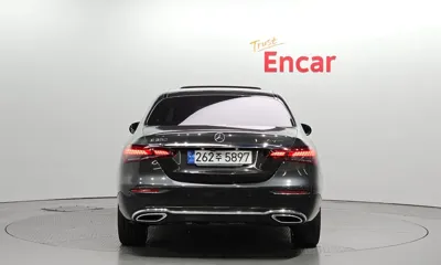 Mercedes-Benz E-Class 2021, 57408 км, за 24090.85 USD