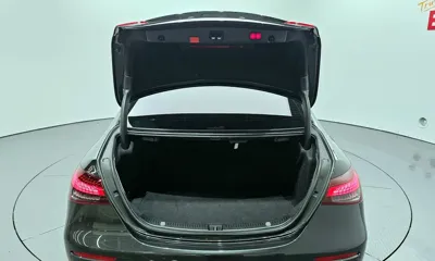 Mercedes-Benz E-Class 2021, 57408 км, за 24090.85 USD - фото 20