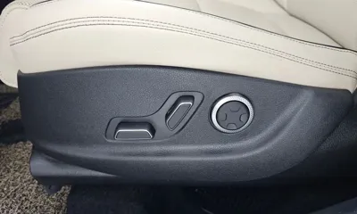 Genesis GV70 2021, 100504 км, за 21946.08 USD - фото 32