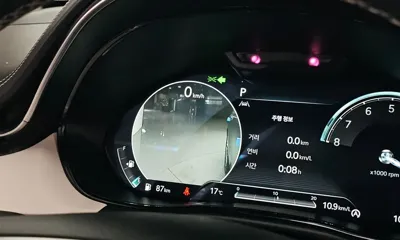 Genesis GV70 2021, 100504 км, за 21946.08 USD - фото 33