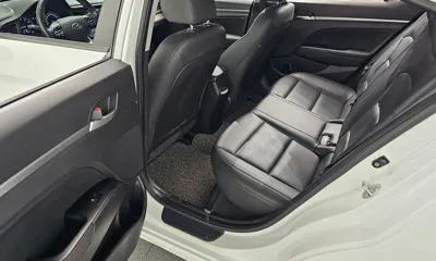 Hyundai Avante 2019, 73328 км, за 9188.27 USD - фото 12