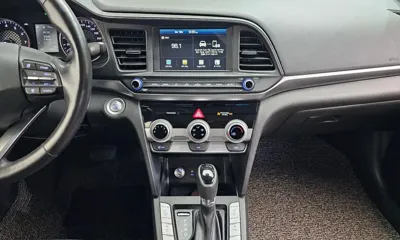 Hyundai Avante 2019, 73328 км, за 9188.27 USD - фото 17