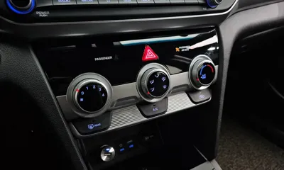 Hyundai Avante 2019, 73328 км, за 9188.27 USD - фото 20