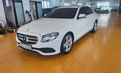 Mercedes-Benz E-Class · 2017 год