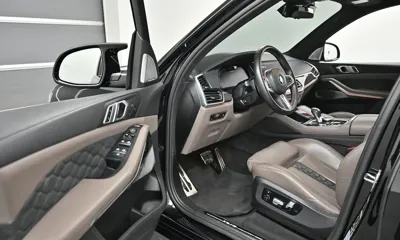 BMW X5M 2022, 53285 км, за 56880.95 USD - фото 11