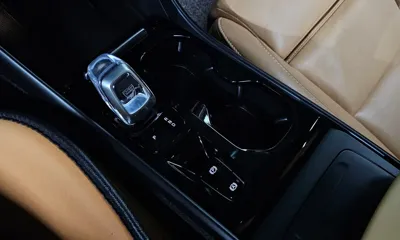 Volvo XC40 2021, 140773 км, за 15426.02 USD - фото 9