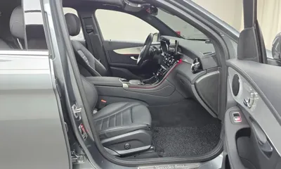 Mercedes-Benz GLC-Class 2021, 35483 км, за 28410.57 USD - фото 11