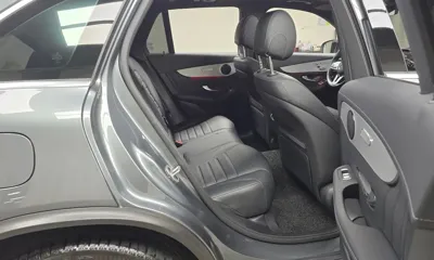 Mercedes-Benz GLC-Class 2021, 35483 км, за 28410.57 USD - фото 12
