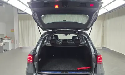 Mercedes-Benz GLC-Class 2021, 35483 км, за 28410.57 USD - фото 20