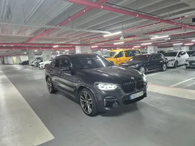 BMW X4 · 2020 год