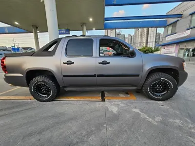 Chevrolet Avalanche 2007, 165000 км, за 11726.39 USD
