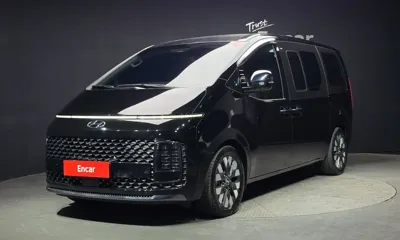Hyundai Staria · 2023 год