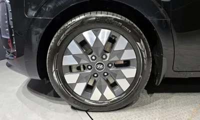 Hyundai Staria 2023, 79847 км, за 20772.28 USD