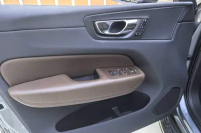 Volvo XC60 2020, 73600 км, за 19475 USD - фото 17