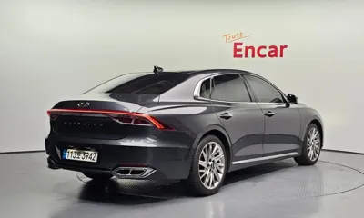 Hyundai Grandeur 2022, 124928 км, за 15032.17 USD
