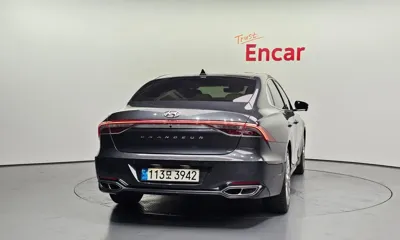 Hyundai Grandeur 2022, 124928 км, за 15032.17 USD