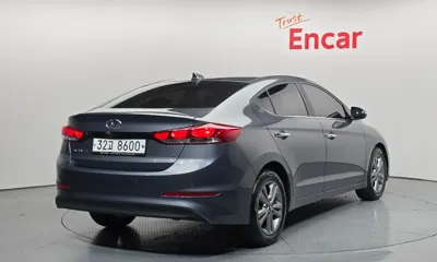 Hyundai Avante 2018, 111634 км, за 6761.19 USD