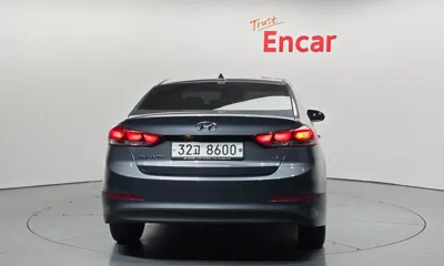 Hyundai Avante 2018, 111634 км, за 6761.19 USD