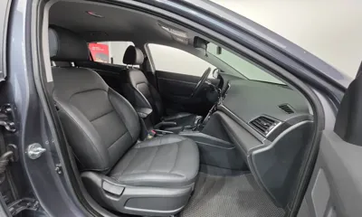 Hyundai Avante 2018, 111634 км, за 6761.19 USD - фото 10