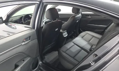 Hyundai Avante 2018, 111634 км, за 6761.19 USD - фото 18
