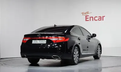Hyundai Grandeur 2015, 154301 км, за 4951.14 USD