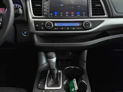 Toyota Highlander 2017, 79000 км, за 16156.25 USD - фото 13
