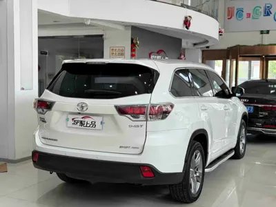 Toyota Highlander 2017, 79000 км, за 16156.25 USD - фото 18