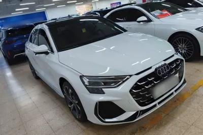 Audi A3 2025, 5200 км, за 22772 USD