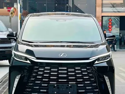 Lexus LM 2024, 41000 км, за 186841.58 USD