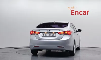 Hyundai Avante 2012, 48162 км, за 4402.44 USD