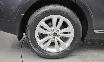 Kia Sorento 2015, 171350 км, за 5281.6 USD