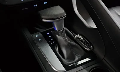 Hyundai Avante 2023, 35609 км, за 66096.03 USD - фото 9