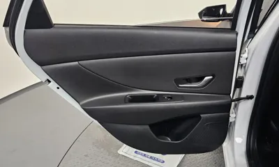 Hyundai Avante 2023, 35609 км, за 66096.03 USD - фото 25