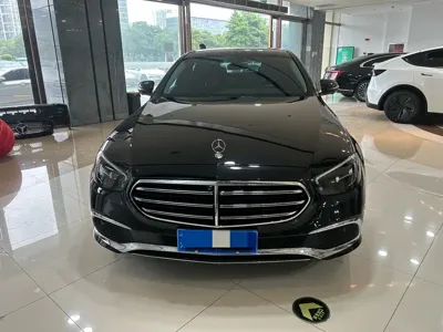 Mercedes-Benz E-Class 2021, 52000 км, за 30929.36 USD
