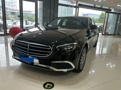 Mercedes-Benz E-Class 2021, 52000 км, за 30929.36 USD
